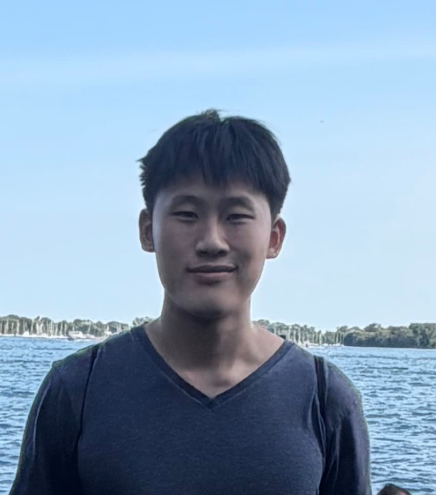 Portrait of Shuyang Zhou